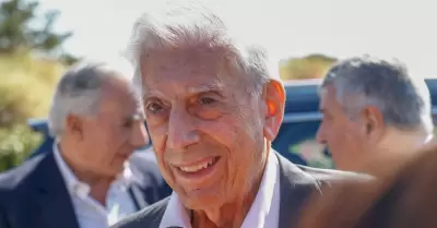 Mario Vargas Llosa preocupa por su salud.