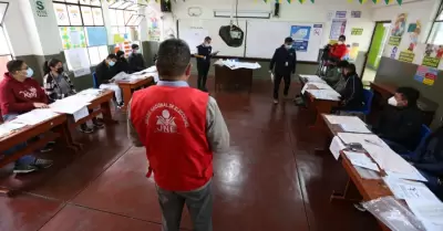 Segn JNE, 35 partidos polticos se encuentran habilitados para las elecciones 2