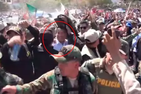 Wilfredo escapa de manifestantes de paro antiminero en Huanta.