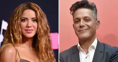 Shakira fue captada cenando en compaa de misterioso hombre.