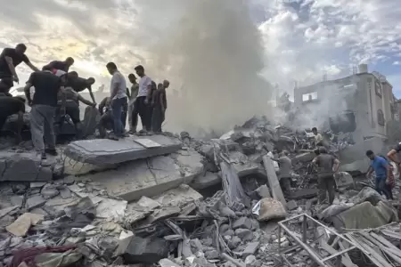 Bombardeo en colegio de Gaza deja ms de 100 muertos.