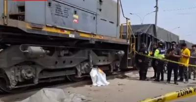 Joven muere atropellado en las vas del tren en Ate.