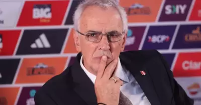 Jorge Fossati planea quedarse en la seleccin peruana por mucho tiempo.