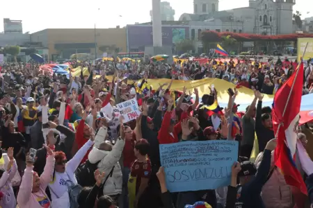 Venezolanos protestan en Per