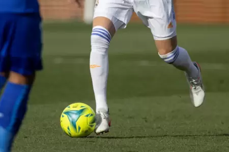 Futbolista falleci mientras conduca hacia su casa.