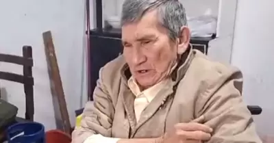 Abuelito pide apoyo para realizarse una operacin.