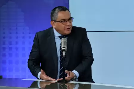 Ministro del Interior denuncia irregularidades en Diviac.