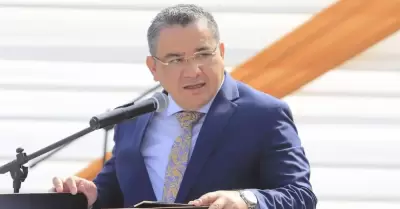 Ministro del Interior insiste en que voz de audios comprometedores no es suya.