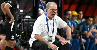 Exentrenador de Per explot contra Marcelo Bielsa.