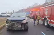 Accidente en Costa Verde: Camioneta se despista y choca contra baranda metlica en Punta Roquitas