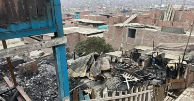 Incendio en Villa El Salvador