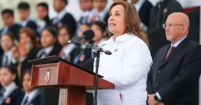 Dina Boluarte rechaza crticas contra su gobierno.