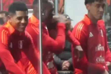 Luis Advncula y Oliver Sonne protagonizaron un efusivo saludo a la llegada del