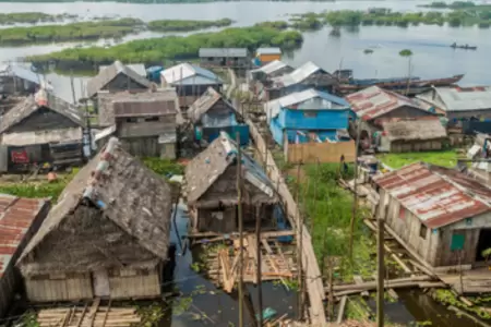 Iquitos podra quedar aislada por sequia.