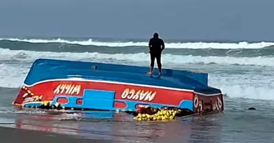 Naufragio en Arequipa deja dos pescadores fallecidos.