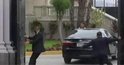 Vehculo presidencial regres a Lima sin resguardo policial.