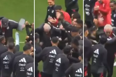 Jorge Fossati recibi 'apanado' de los jugadores.