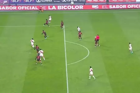 Gianluca Lapadula estaba en offside cuando convirti el primero para Per.