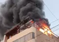 Carabayllo: Fuerte incendio consume ltimo piso de una vivienda multifamiliar