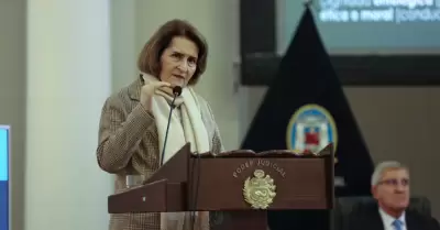 Presidenta del TC cuestiona a Marianella Ledesma.