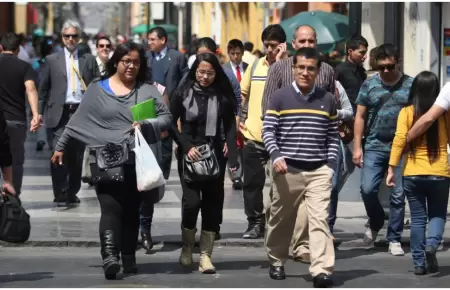 Caminata de 15 minutos puede frenar tus antojos de dulces