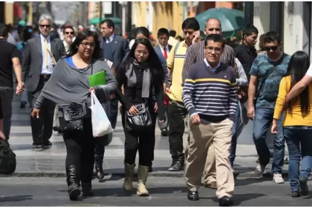 Caminata de 15 minutos puede frenar tus antojos de dulces