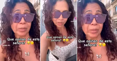 Mujer molesta con su cita por pedir pagar la cuenta.