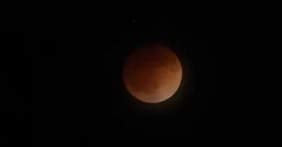 Qu da de septiembre se producir el eclipse lunar?