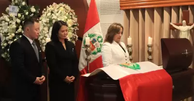 Dina Boluarte y el abrazo con Keiko Fujimori