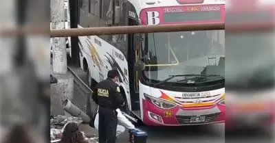 Un bus del Consorcio Roma fue atacado a balazos por exigir pago de cupos.