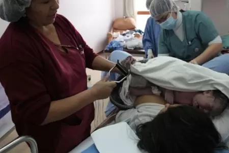 Minsa niega exclusin de obstetras de funciones durante el parto.