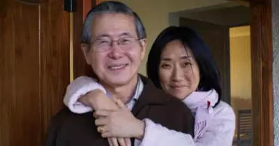 Satomi Kataoka y Alberto Fujimori