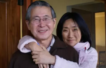 Satomi Kataoka y Alberto Fujimori