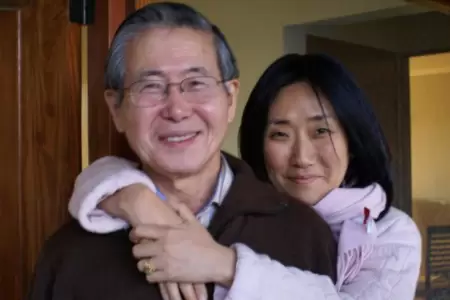 Satomi Kataoka y Alberto Fujimori