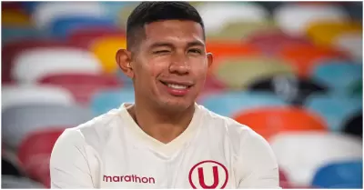 Hinchas de Universitario fulminan a Edison Flores