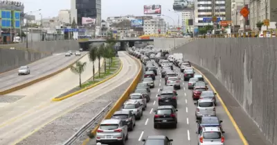 Va Expresa Paseo de la Repblica cerrar