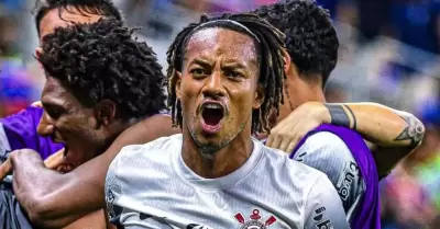 Andr Carrillo destac en el reciente partido de Corinthians.