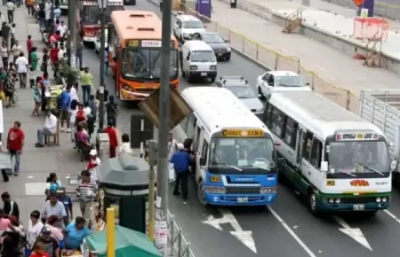 Ms de 100 rutas y 5 mil buses no salieron a trabajar en el ltimo paro.