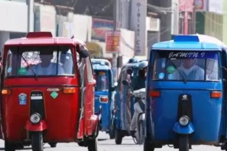 Mototaxistas anuncian paro nacional este 31 de octubre.