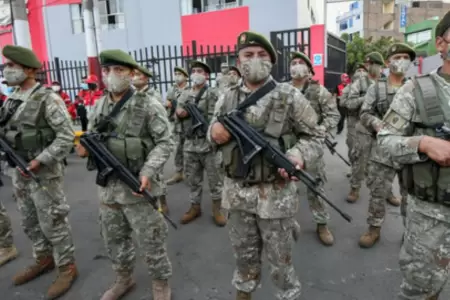 Las Fuerzas Armadas apoyarn a la PNP en el control del orden interno.