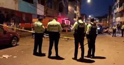 Balacera en Cercado de Lima deja dos fallecidos y cuatro heridos.