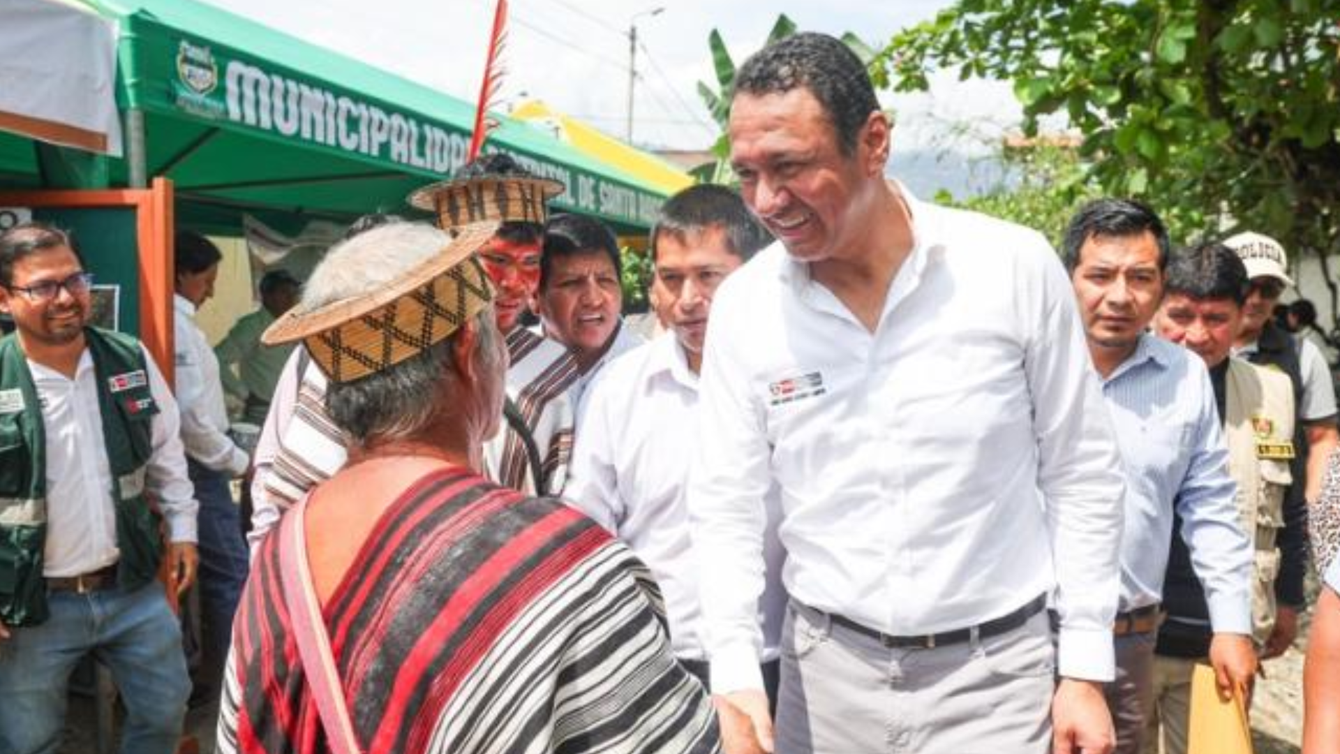 Titular de Midagri participa en mesa de trabajo.