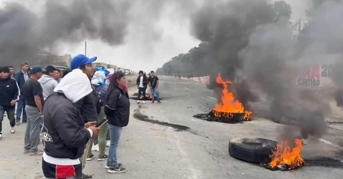 Bloquean Panamericana Norte.