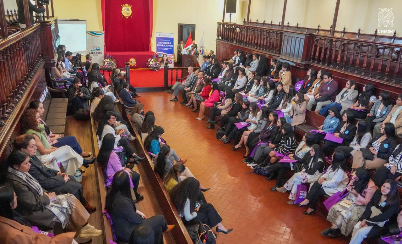 La Universidad San Marcos premió a los mejores proyectos de más de 169 que participaron de este programa.