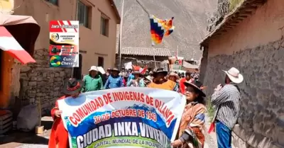 Paro en Ollantaytambo contra Ministerio de Cultura.