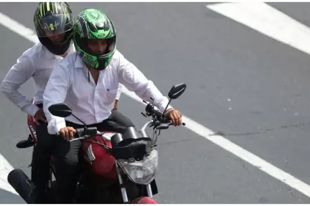 Carlos Bruce respalda la medida que prohbe dos personas a bordo de una moto lin