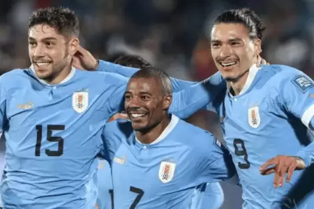 Uruguay present su lista oficial de convocados para los duelos ante Per y Ecua