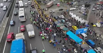 Dirigentes del gremio de transportes evalan convocar a un paro nacional indefin