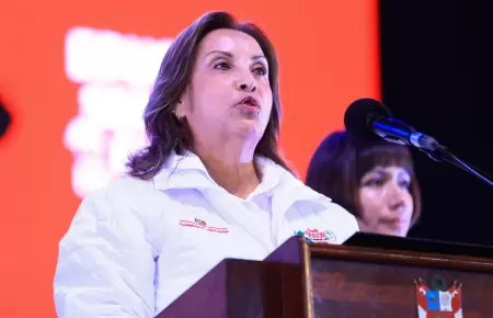 Dina Boluarte pide unin entre peruanos.