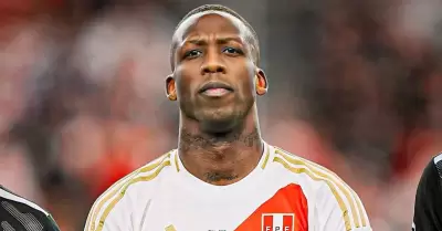 Luis Advncula reaparecera como titular para el duelo ante Brasil.